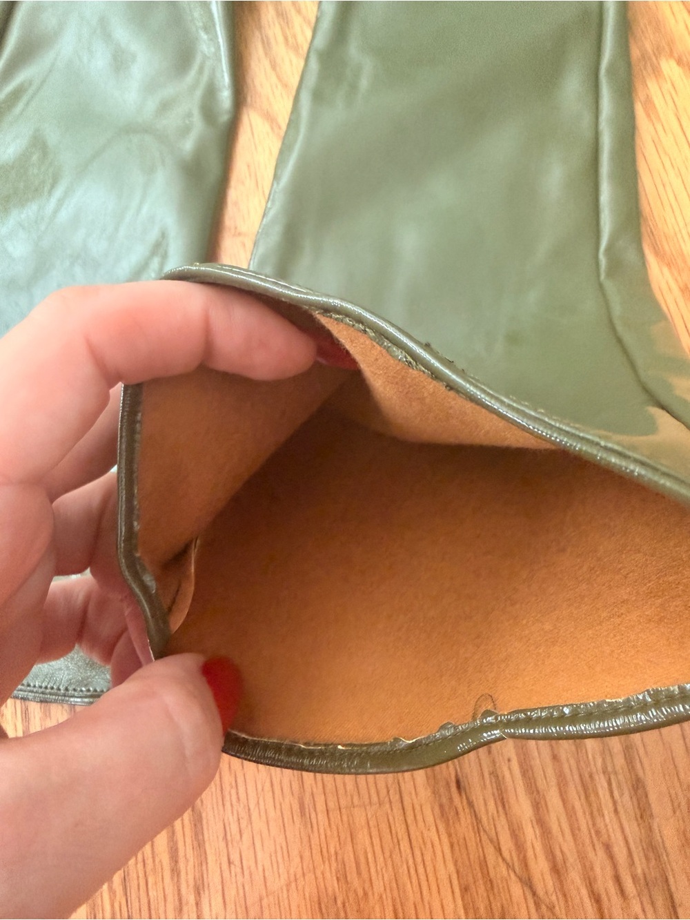 Long Military Green Leather Opera Gloves - Picture 5 of 8